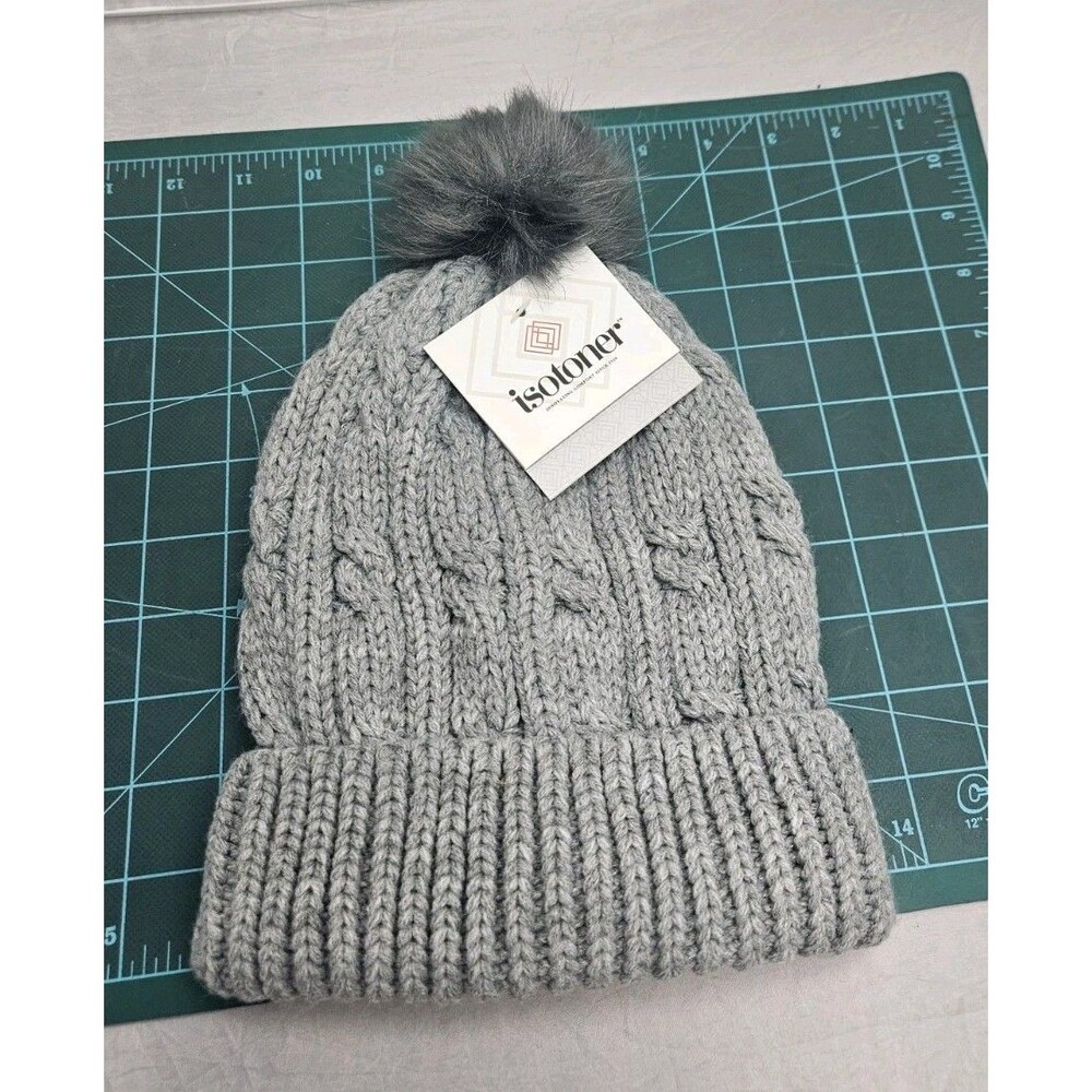 Isotoner Womens One Size Heather Grey Cable Knit Hat With Pom NWT